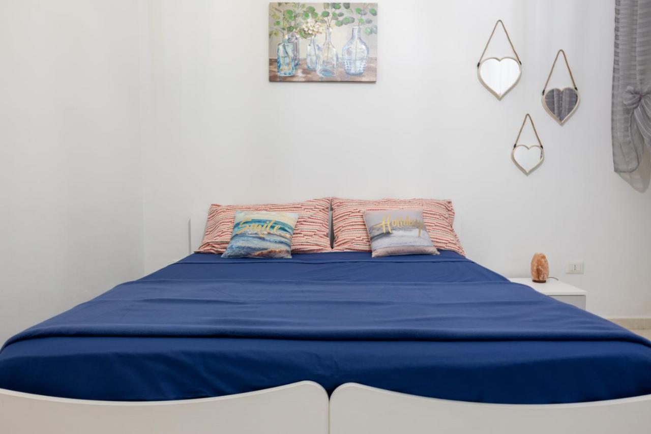 Decumani Apartments - Nel Cuore Di Napoli Esterno foto